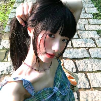 向日葵女孩海报